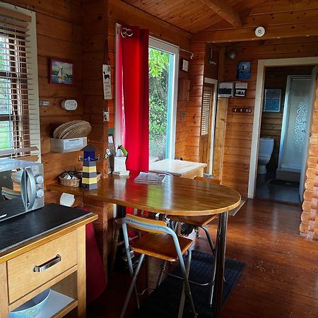 Tudor Lodge With Pool & Bbq Cabin Liskeard Esterno foto