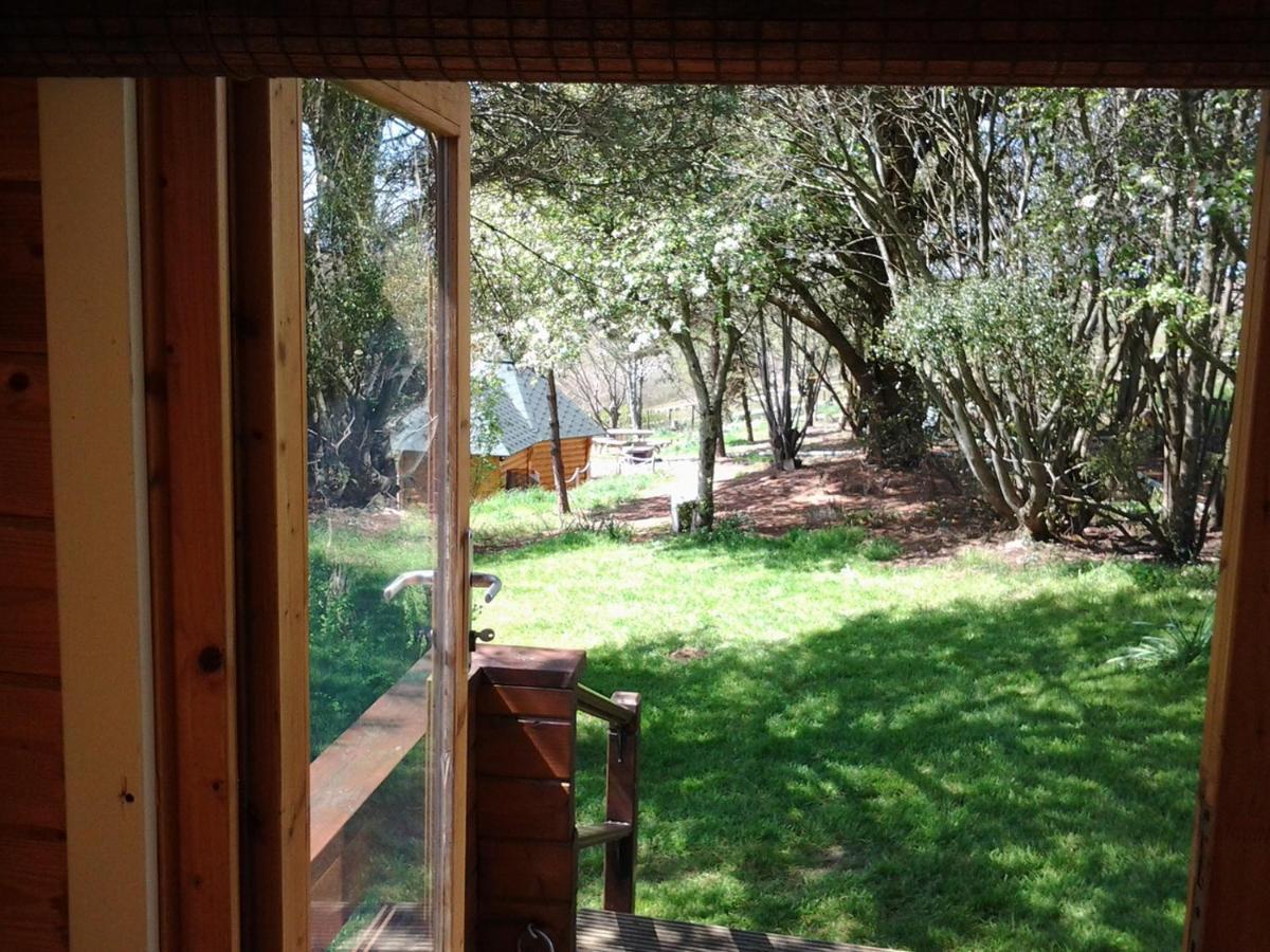 Tudor Lodge With Pool & Bbq Cabin Liskeard Esterno foto